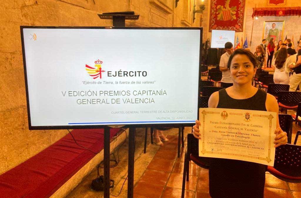 Rosa Moreno, psicóloga y responsable de formación de nuestro centro, recibe el Premio Extraordinario Fin de Carrera de la Capitanía General de Valencia